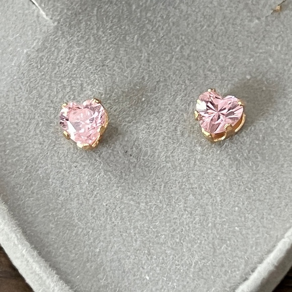 NEW! Pink Ice Heart Shaped Stud Earrings in Box - Picture 3 of 10